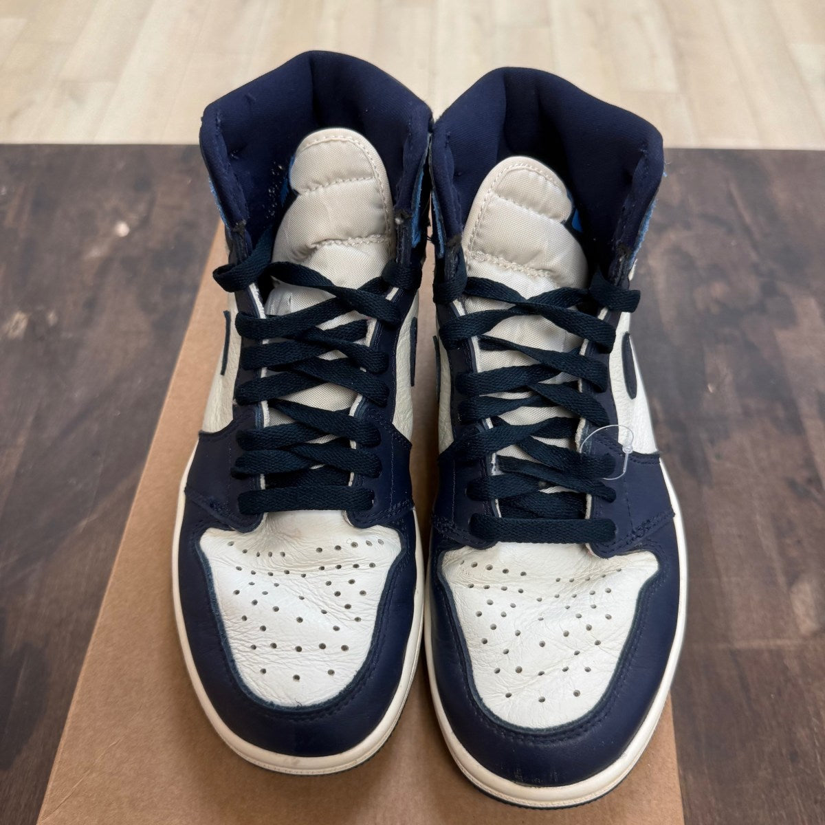 Jordan 1 Retro High Obsidian Size 7 (Pre-Owned) - Image 2