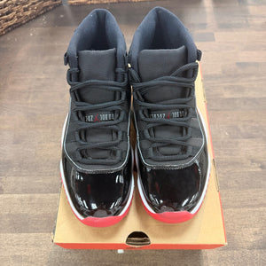 Jordan 11 Retro Playoffs Bred (2019) Size 8.5 (Pre-Owned) - Image 2