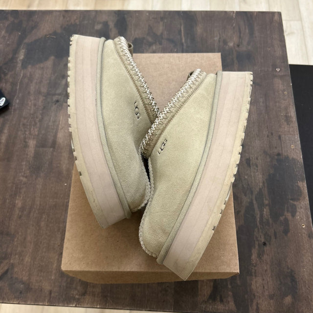 UGG Tazz Slipper Mustard Seed (Women's) Size 8 (Pre-Owned) - Image 1