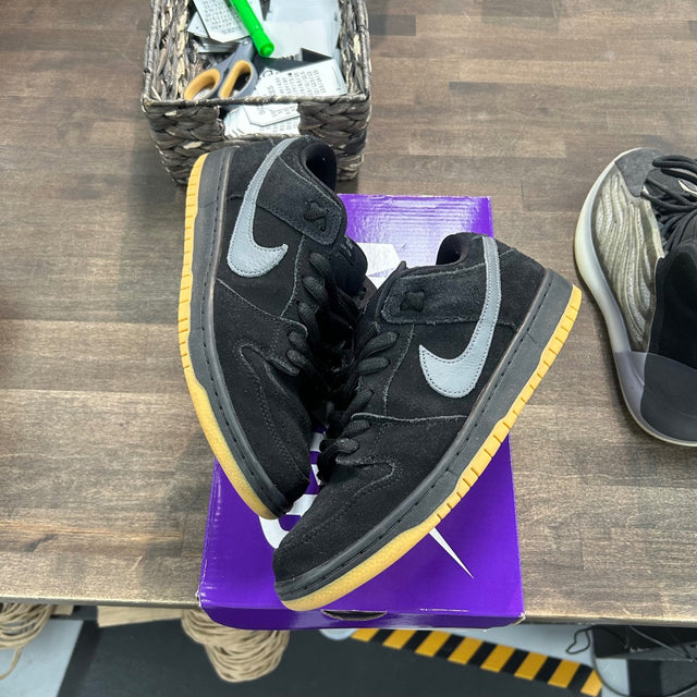 Nike SB Dunk Low Fog - Image 1