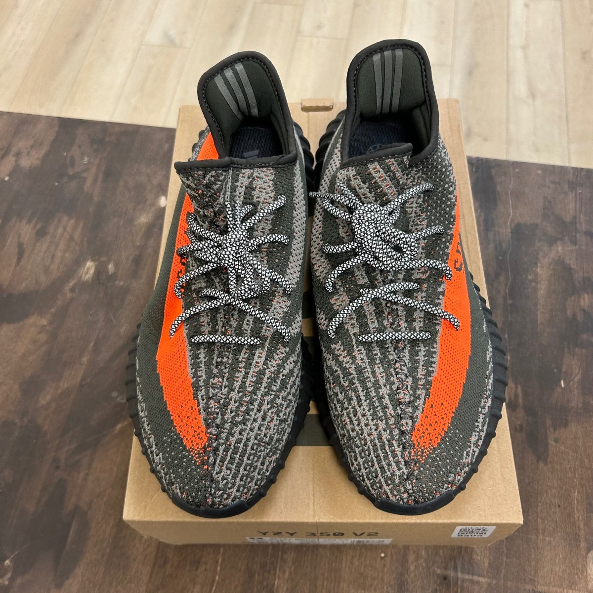 adidas Yeezy Boost 350 V2 Carbon Beluga - Image 2