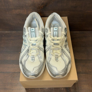 New Balance 1906R Silver Metallic Sea Salt Size 8.5 (Pre-Owned) - Image 3