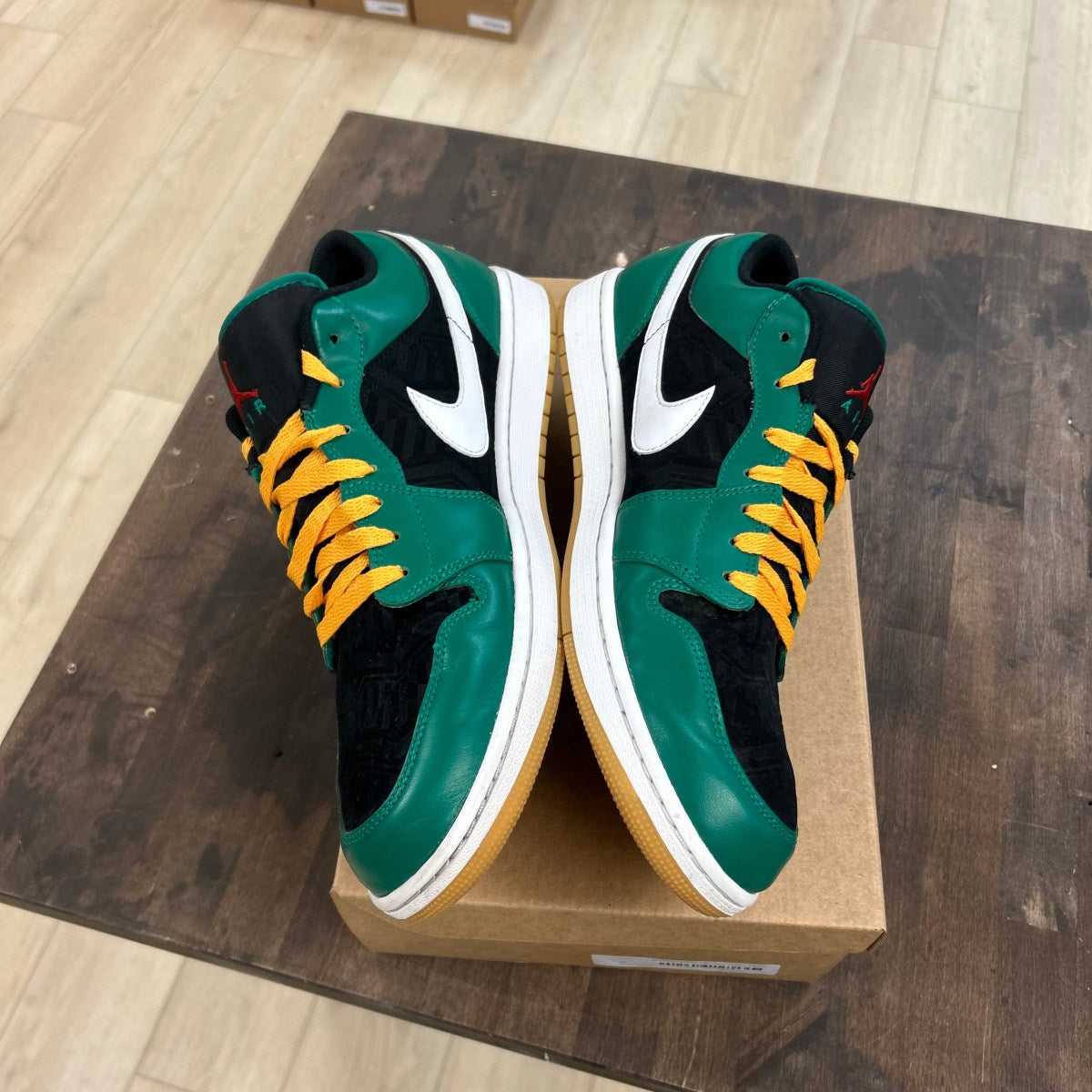 Jordan 1 Low SE Holiday Special (2022) Size 13 (Pre-Owned) - Image 3