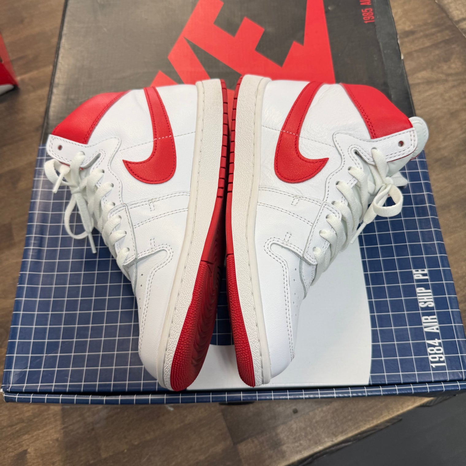 Jordan New Beginnings Pack Retro High 1 & Nike Air Ship (USED)