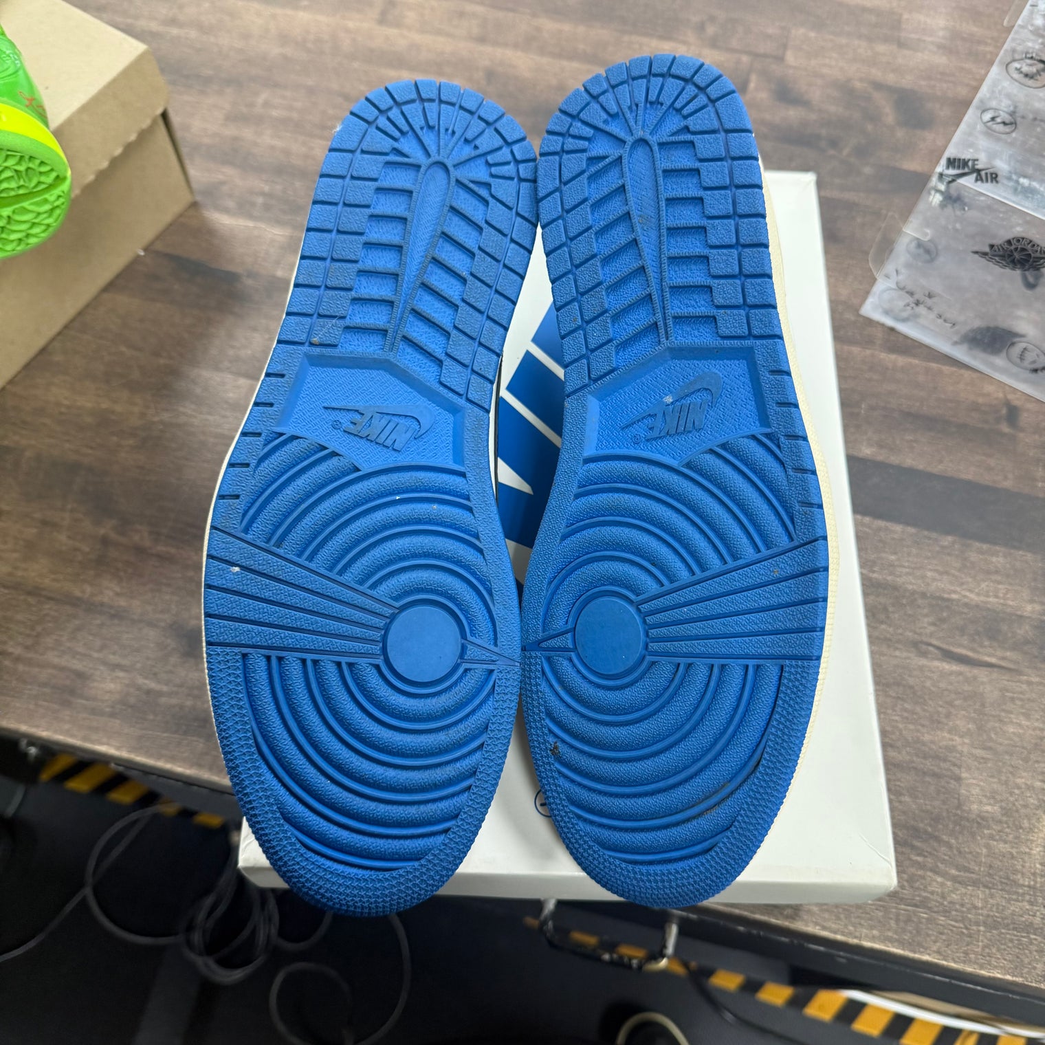 Fragment x Travis Scott Jordan 1 Retro Low OG SP (USED)