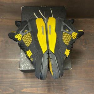 Jordan 4 Retro Thunder (2023) Size 9 (Pre-Owned) - aux