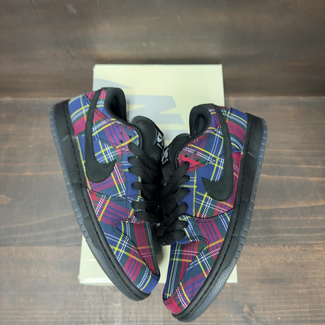 Nike SB Dunk Low Nardwuar - Image 2
