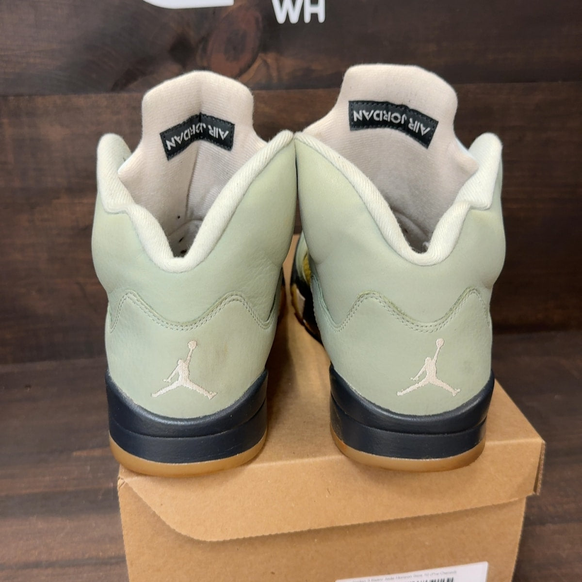Jordan 5 Retro Jade Horizon Size 10 (Pre-Owned) - Image 4