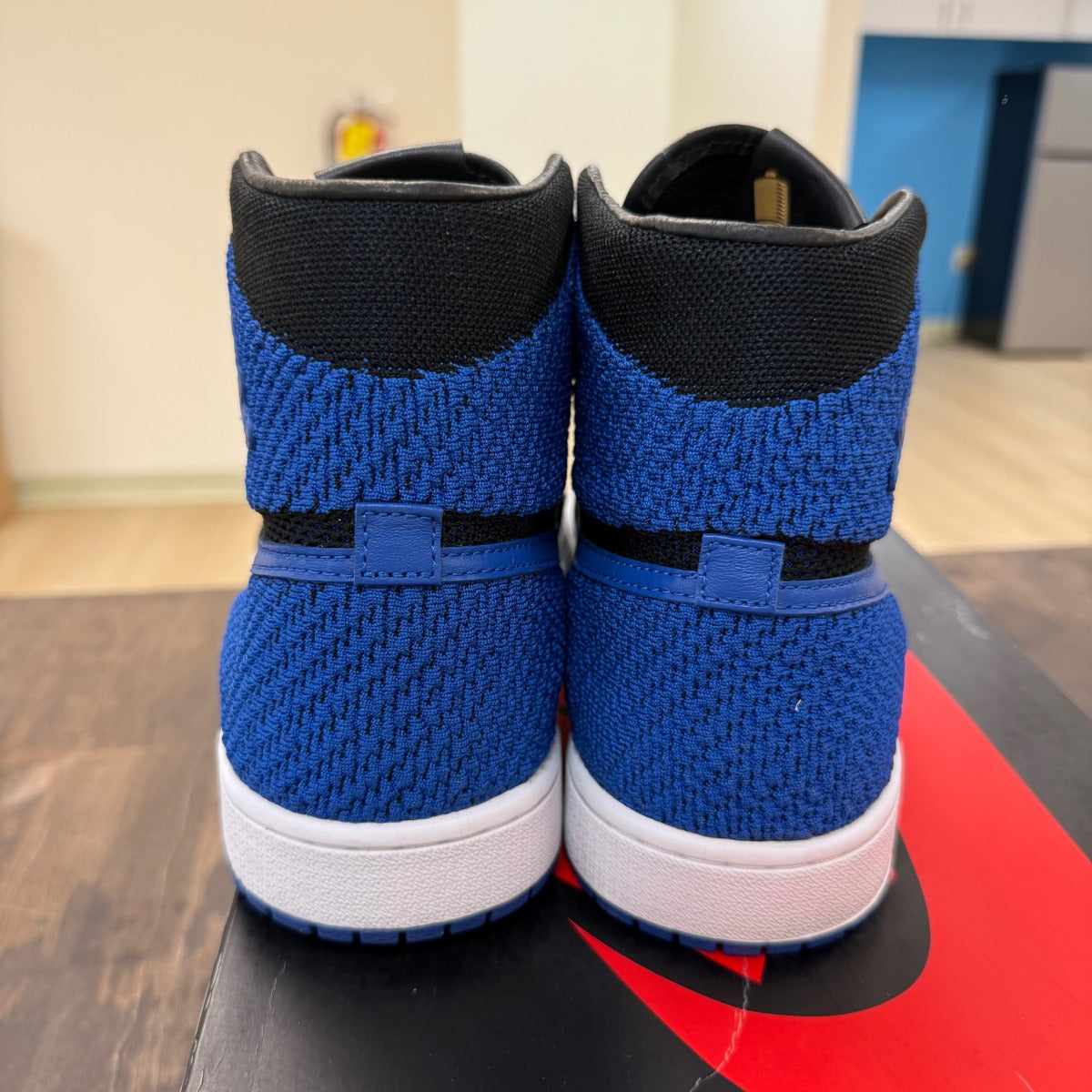 Jordan 1 Retro High Flyknit Royal - Image 3