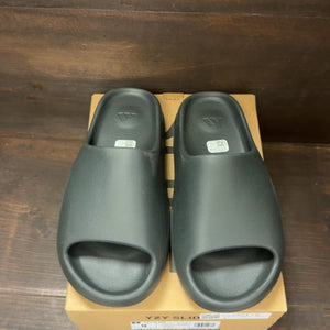 adidas Yeezy Slide Dark Onyx Size 9 - tag