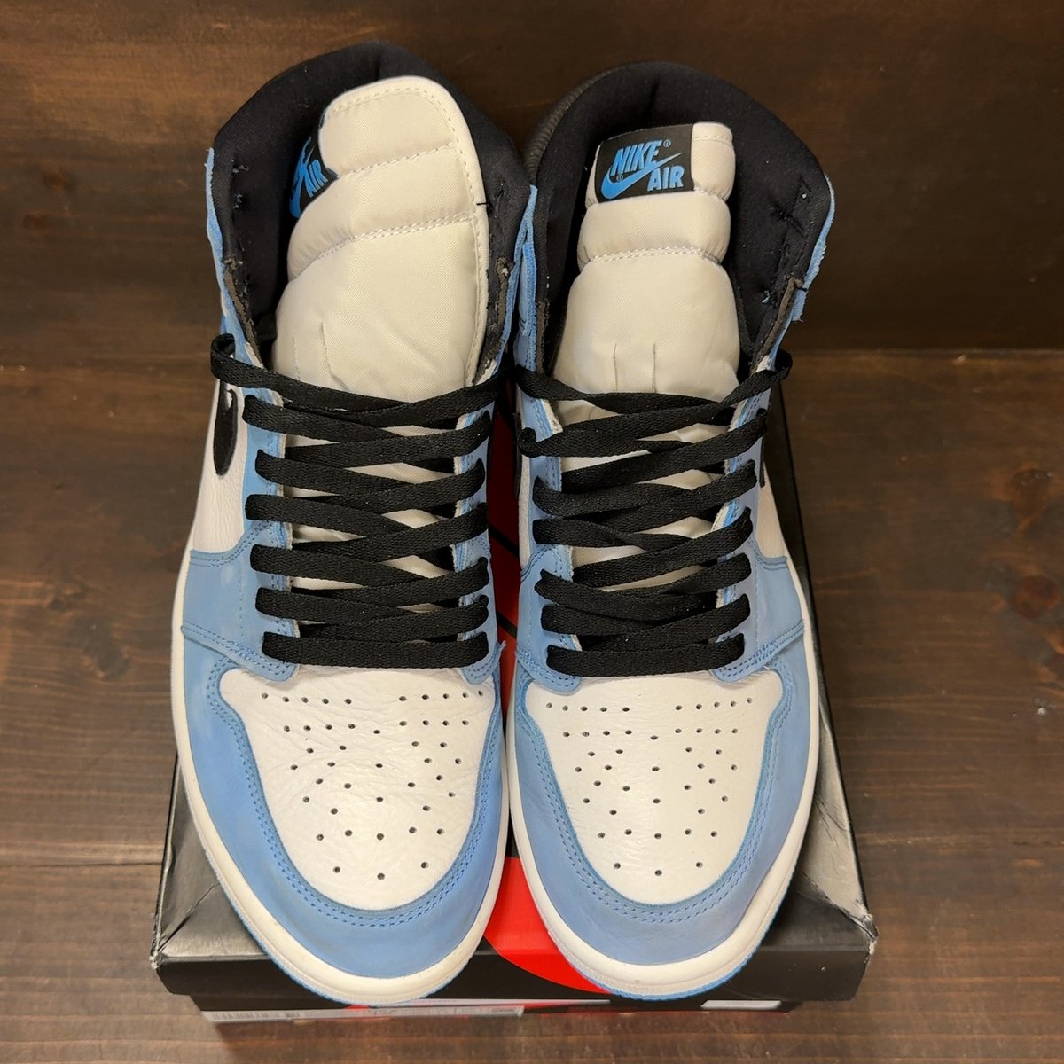 Jordan 1 Retro High OG University Blue Size 12 (Pre-Owned) - tag