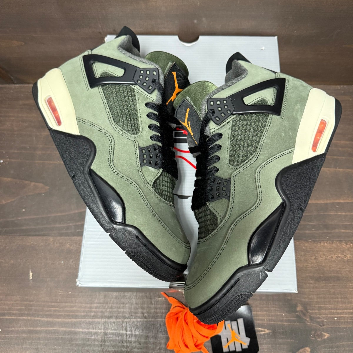 Jordan 4 Retro OG SP Undefeated (2025) - Image 4