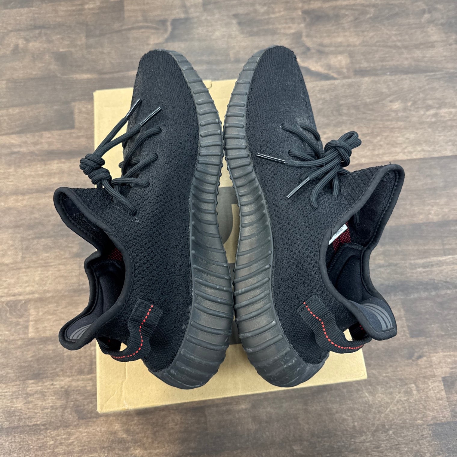 Bred Yeezy 350 (USED)