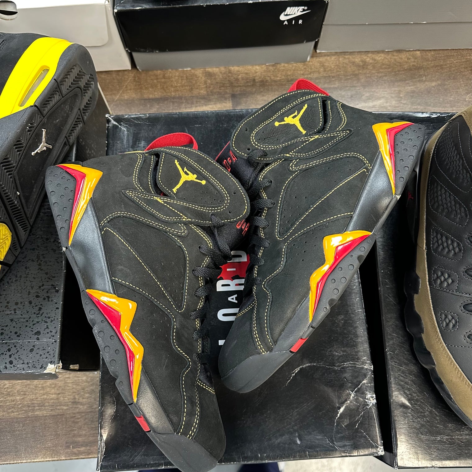 Citrus Jordan 7 Retro (USED)