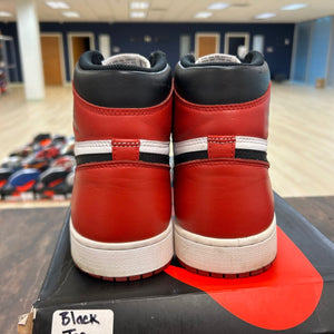 Jordan 1 Retro Black Toe (2016) Size 12 (Pre-Owned) - Image 4