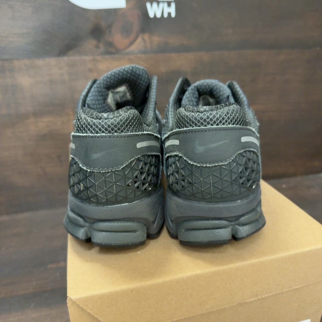 Nike Zoom Vomero 5 Anthracite Size 12 (Pre-Owned) - Image 4