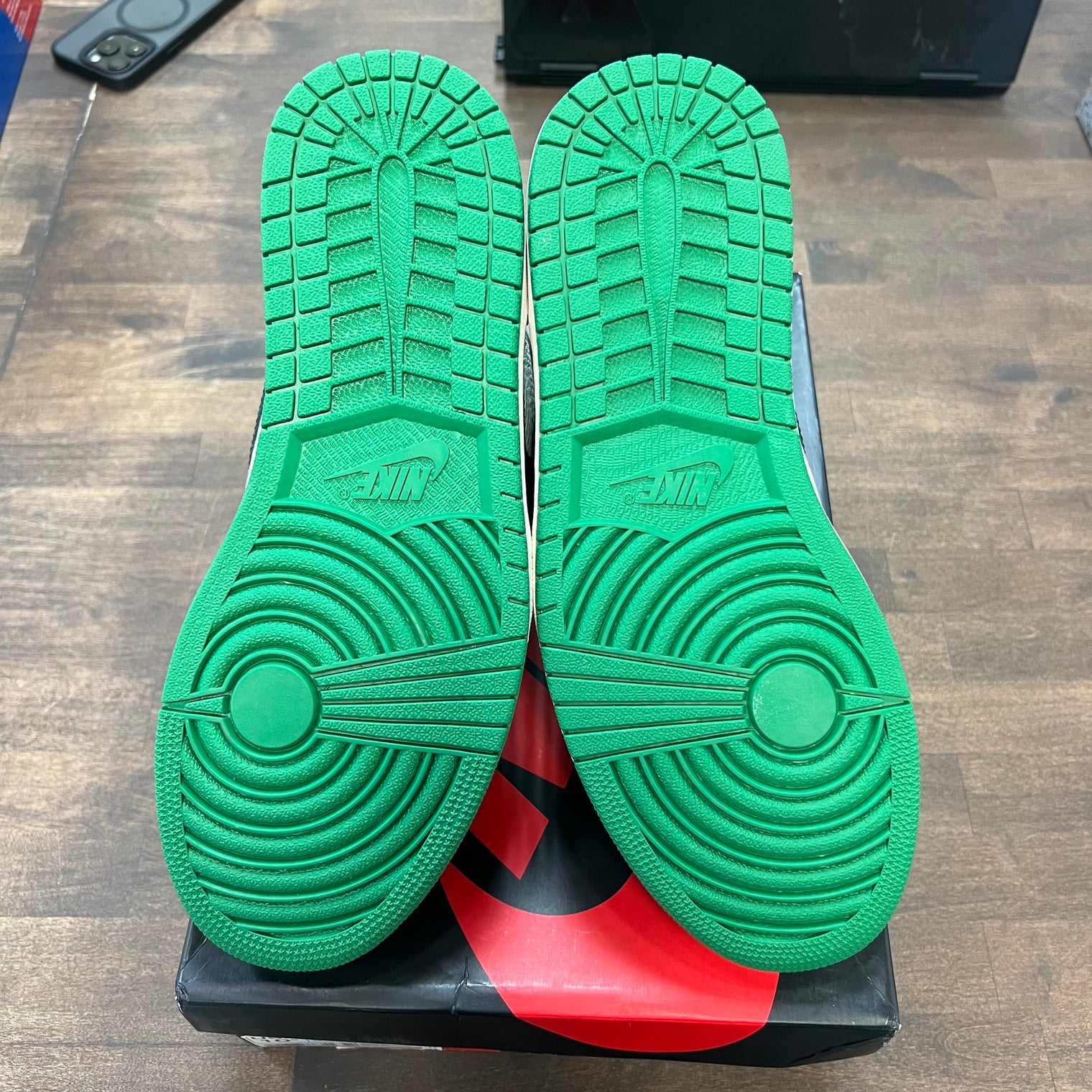 Pine Green Jordan 1 High (USED)
