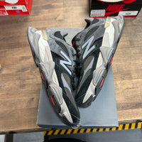 Black Castlerock Grey New Balance 9060 (USED)