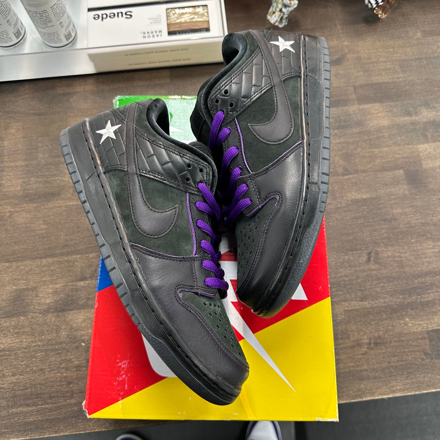 Familia First Avenue SB Dunk Low (USED)