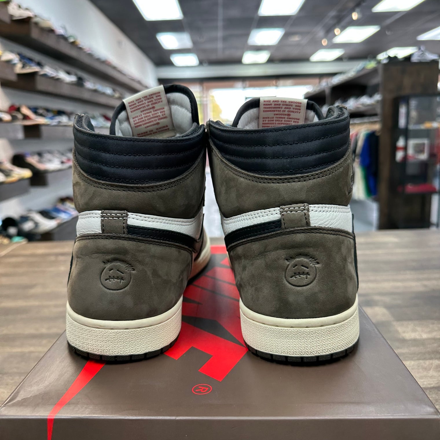 Travis Scott Mocha Jordan 1 High (USED)