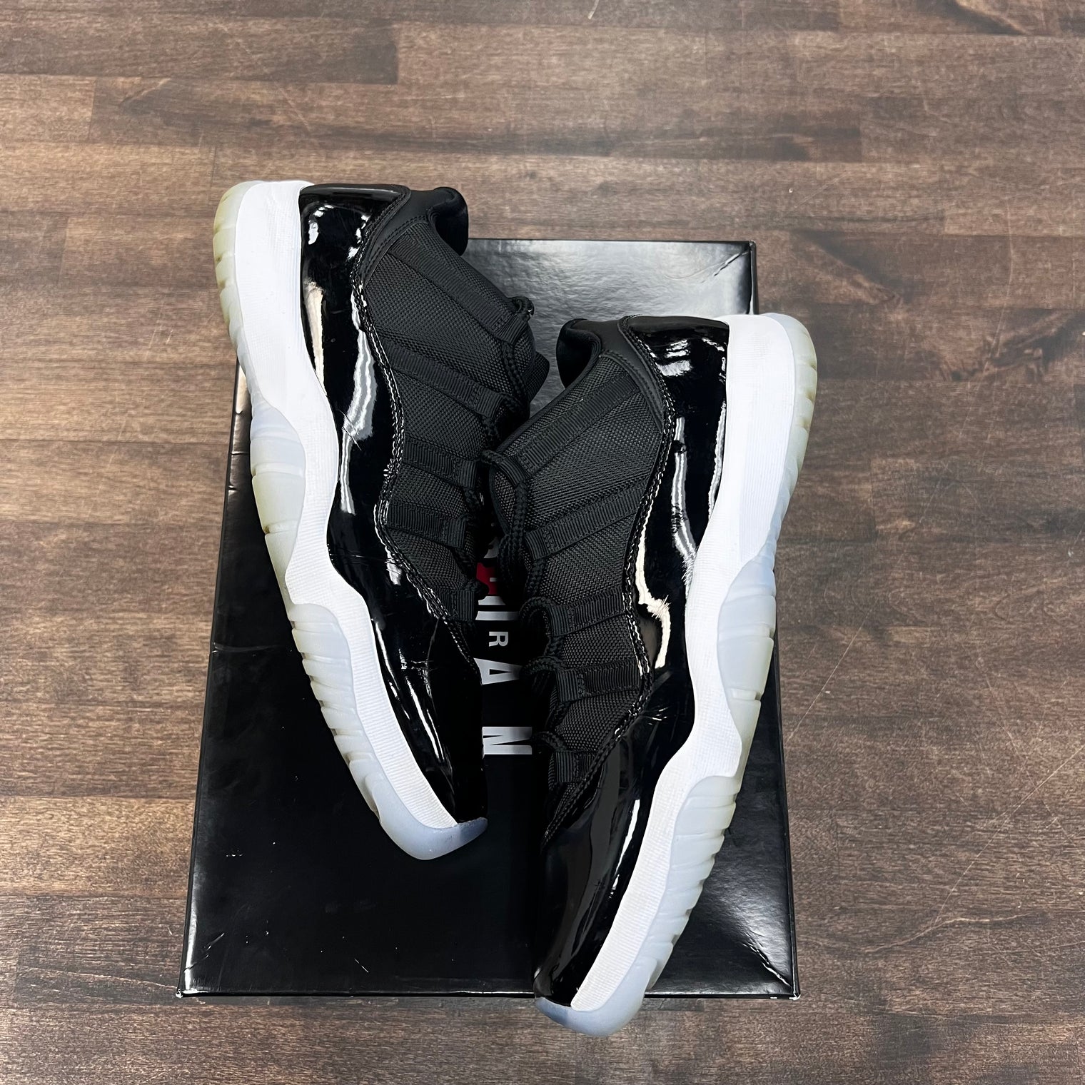 Space Jam Jordan 11 Low (USED)