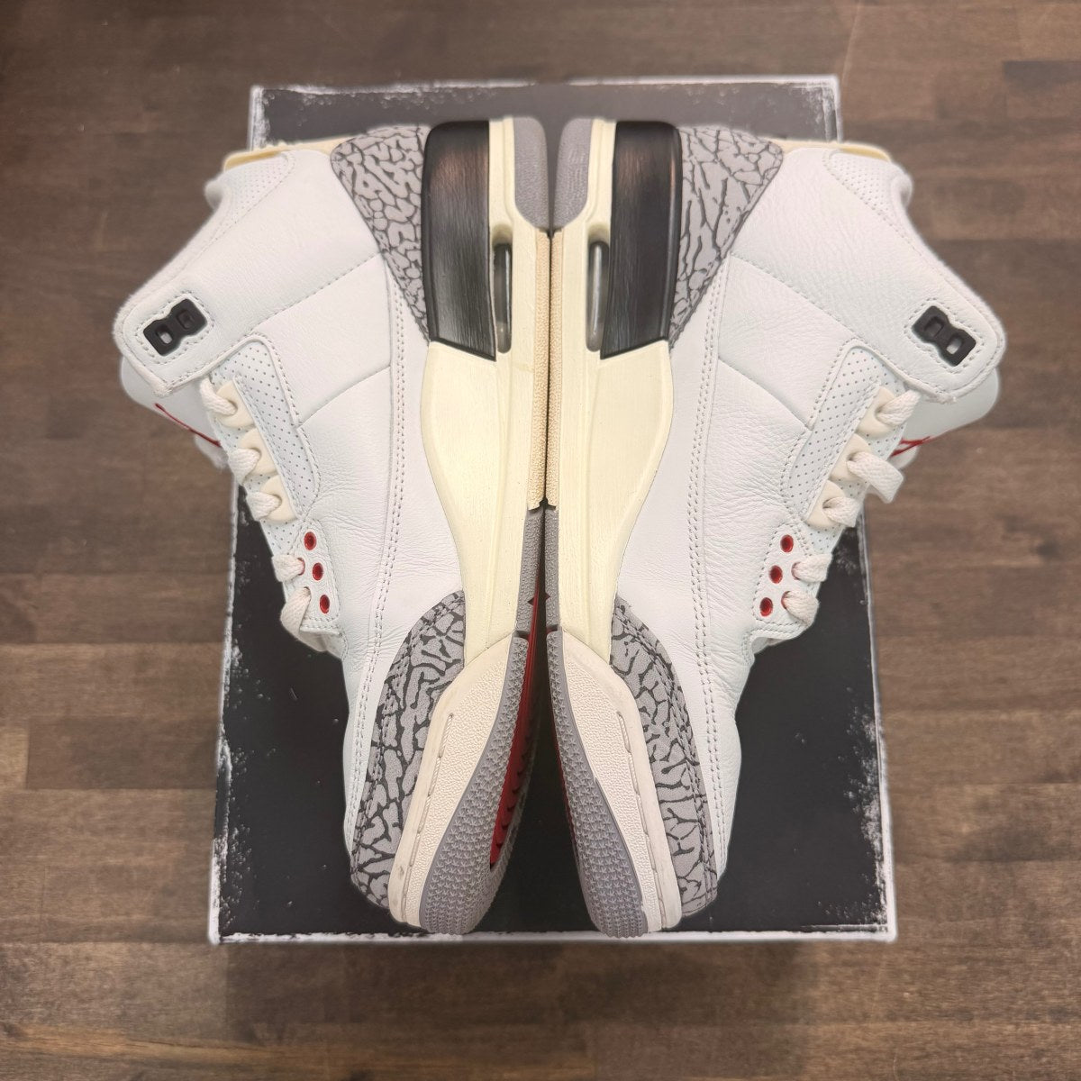 Jordan 3 Retro White Cement Reimagined Size 7.5 (Pre-Owned) - Image 3