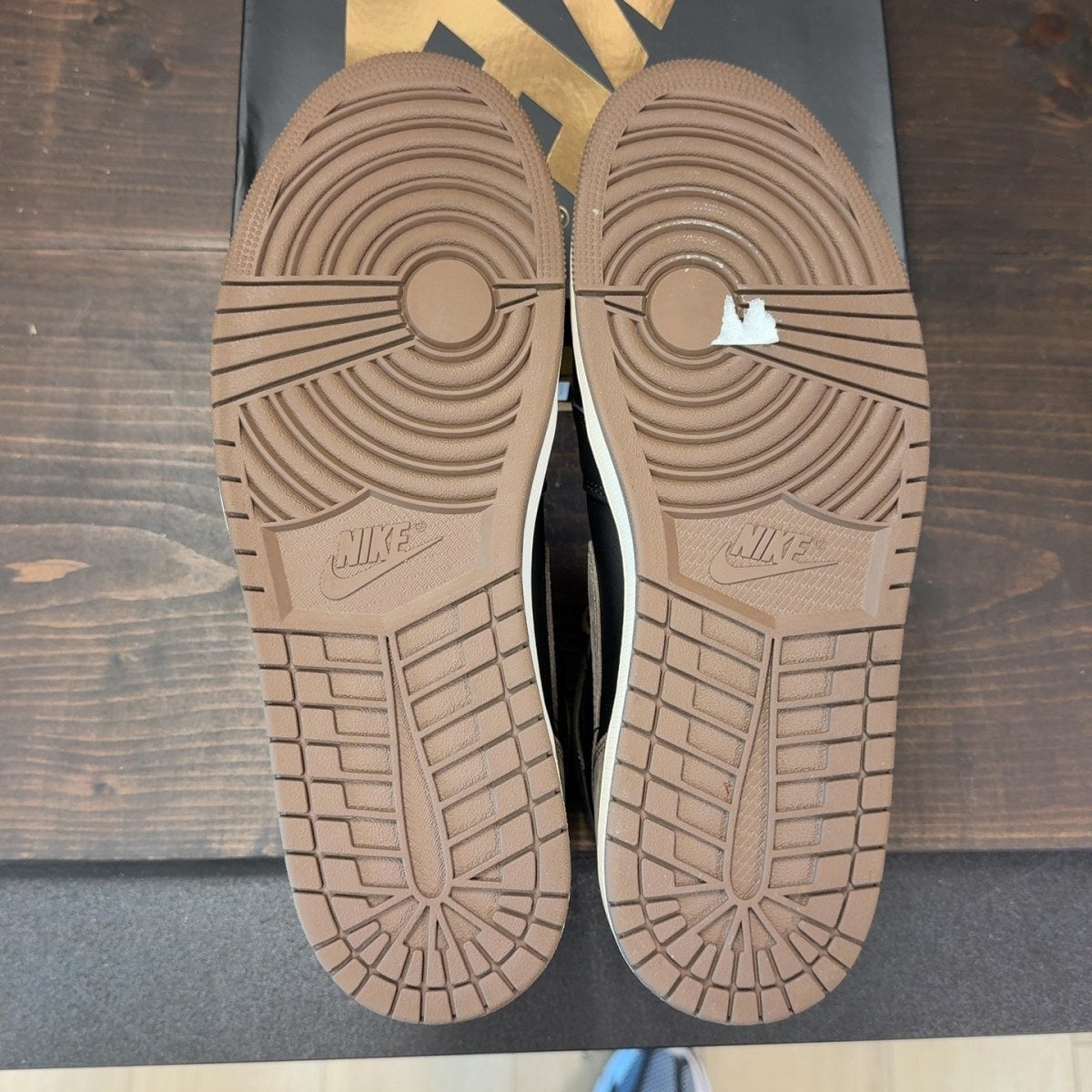 Jordan 1 Retro High OG Palomino - Image 9