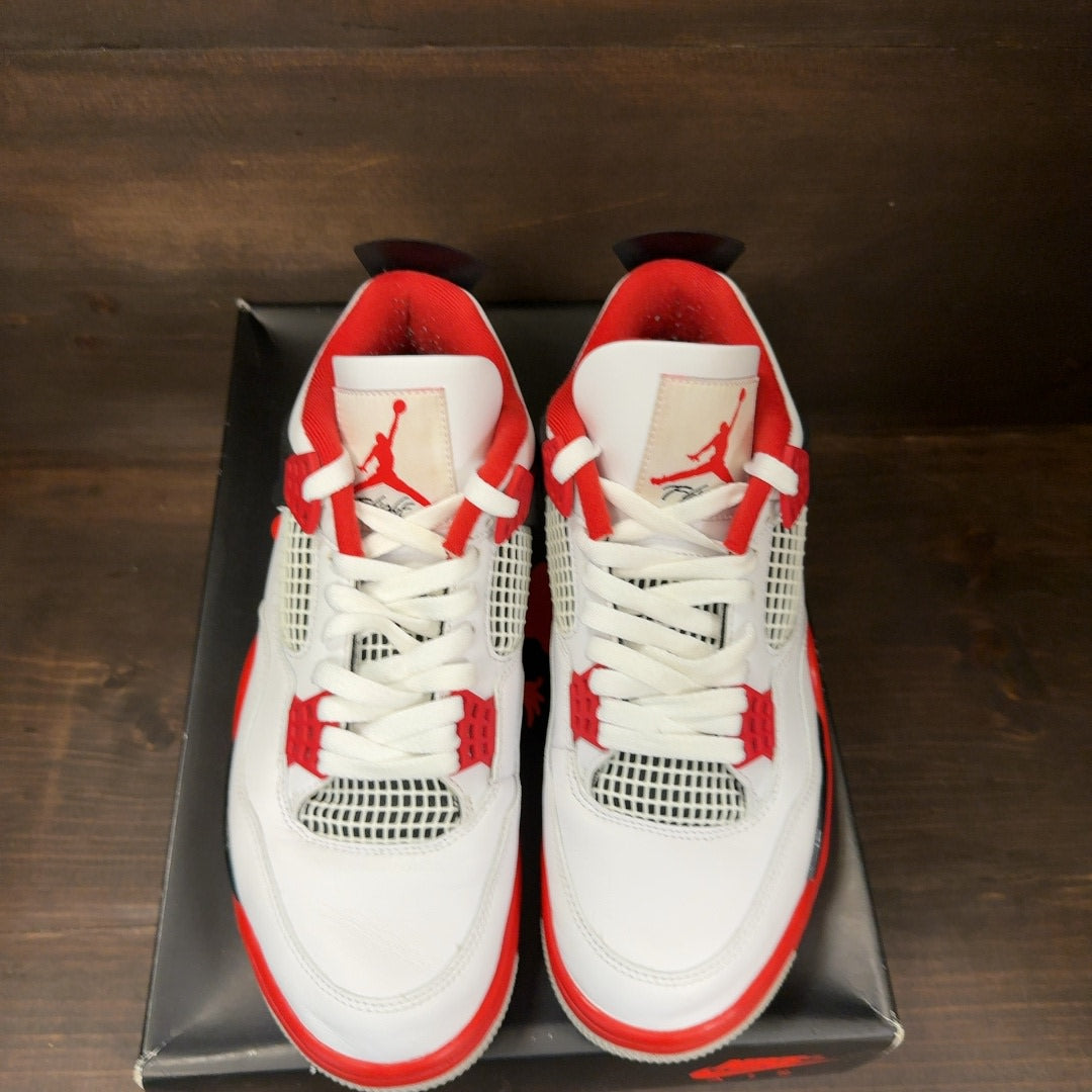 Jordan 4 Retro Fire Red (2020) Size 9.5 (Pre-Owned)