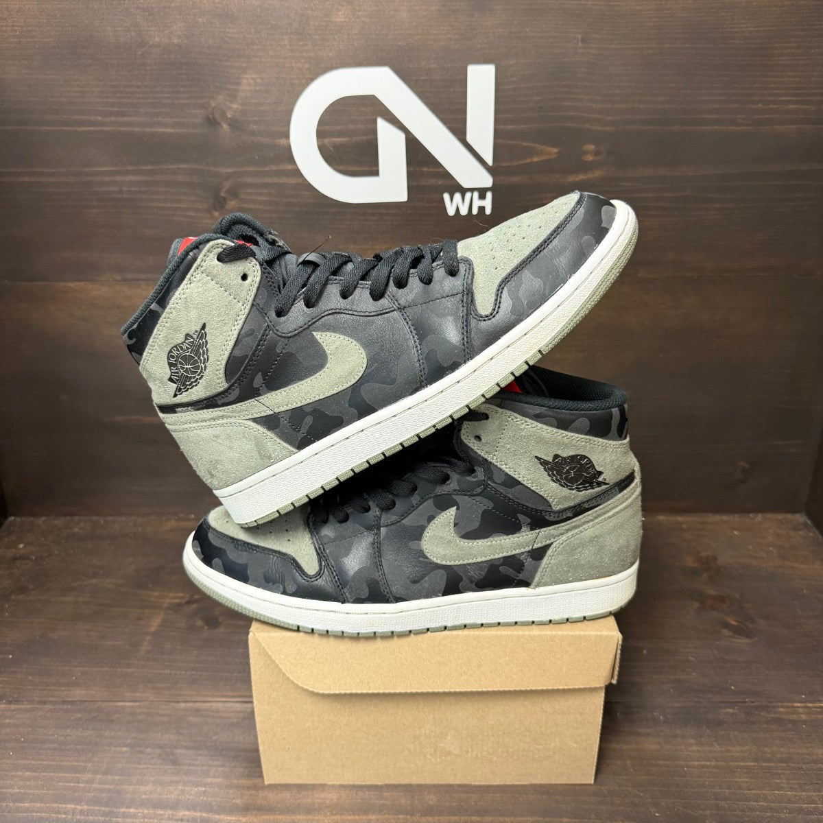 Jordan 1 Retro High Camo 3M Shadow Size 10.5 (Pre-Owned) - Image 1