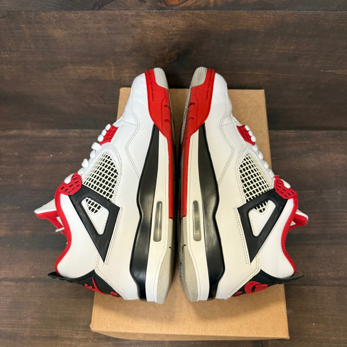 Jordan 4 Retro Fire Red (2020) Size 8.5 (Pre-Owned) - Image 5