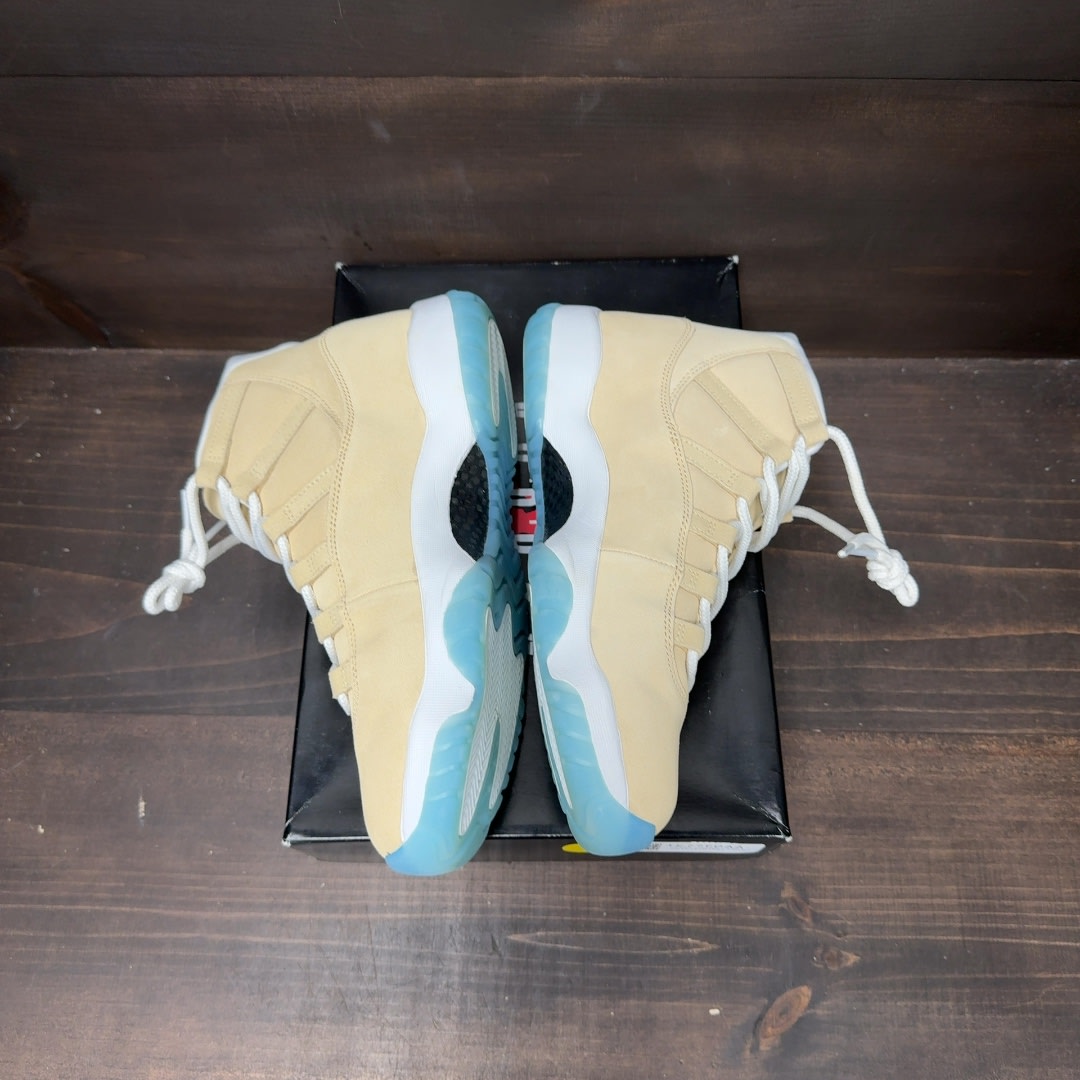Jordan 11 Retro H-Town Size 11 (Pre-Owned)