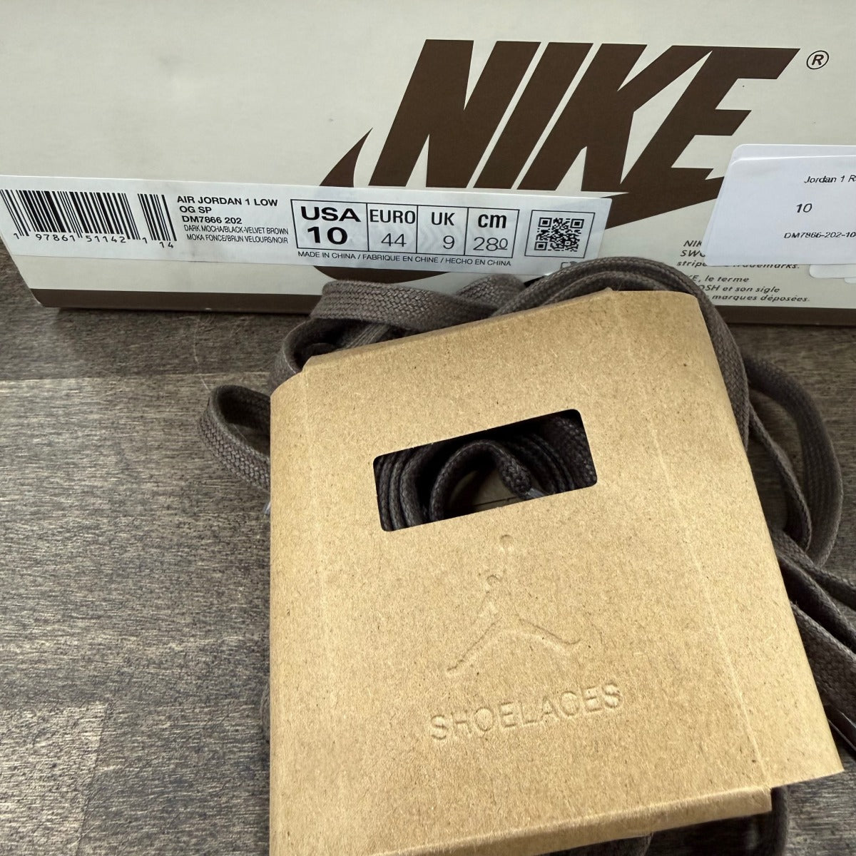 Jordan 1 Retro Low OG SP Travis Scott Velvet Brown Size 10 (Pre-Owned) - Image 7
