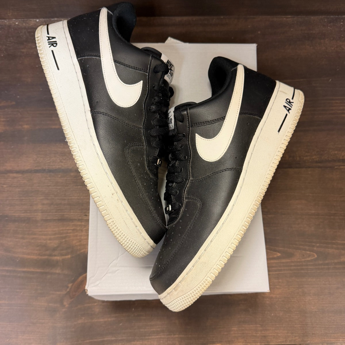 Nike Air Force 1 Low '07 Black - Image 2