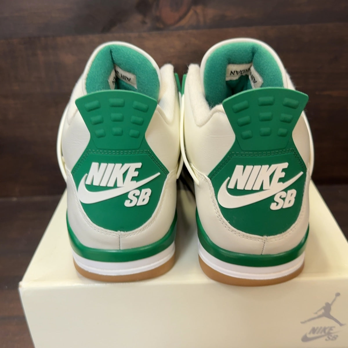 Jordan 4 Retro SB Pine Green - Image 4