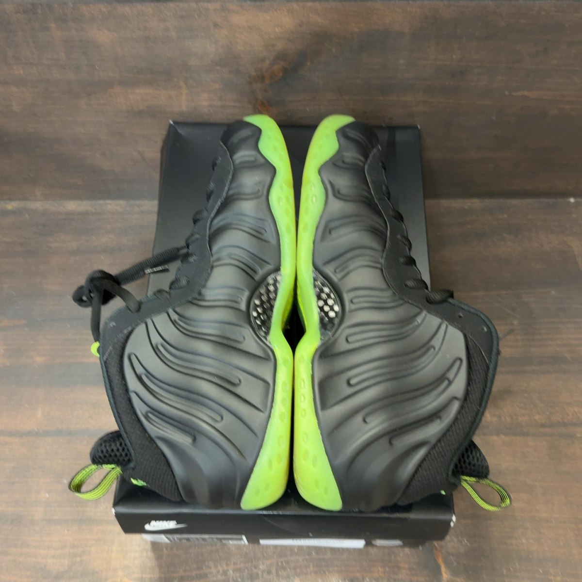 Nike Air Foamposite One Black Volt - Image 6