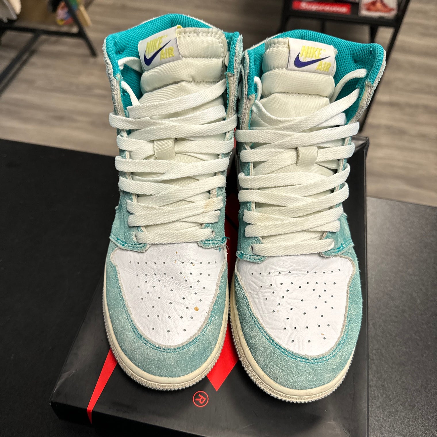 Jordan 1 Retro OG High Turbo Green (USED)