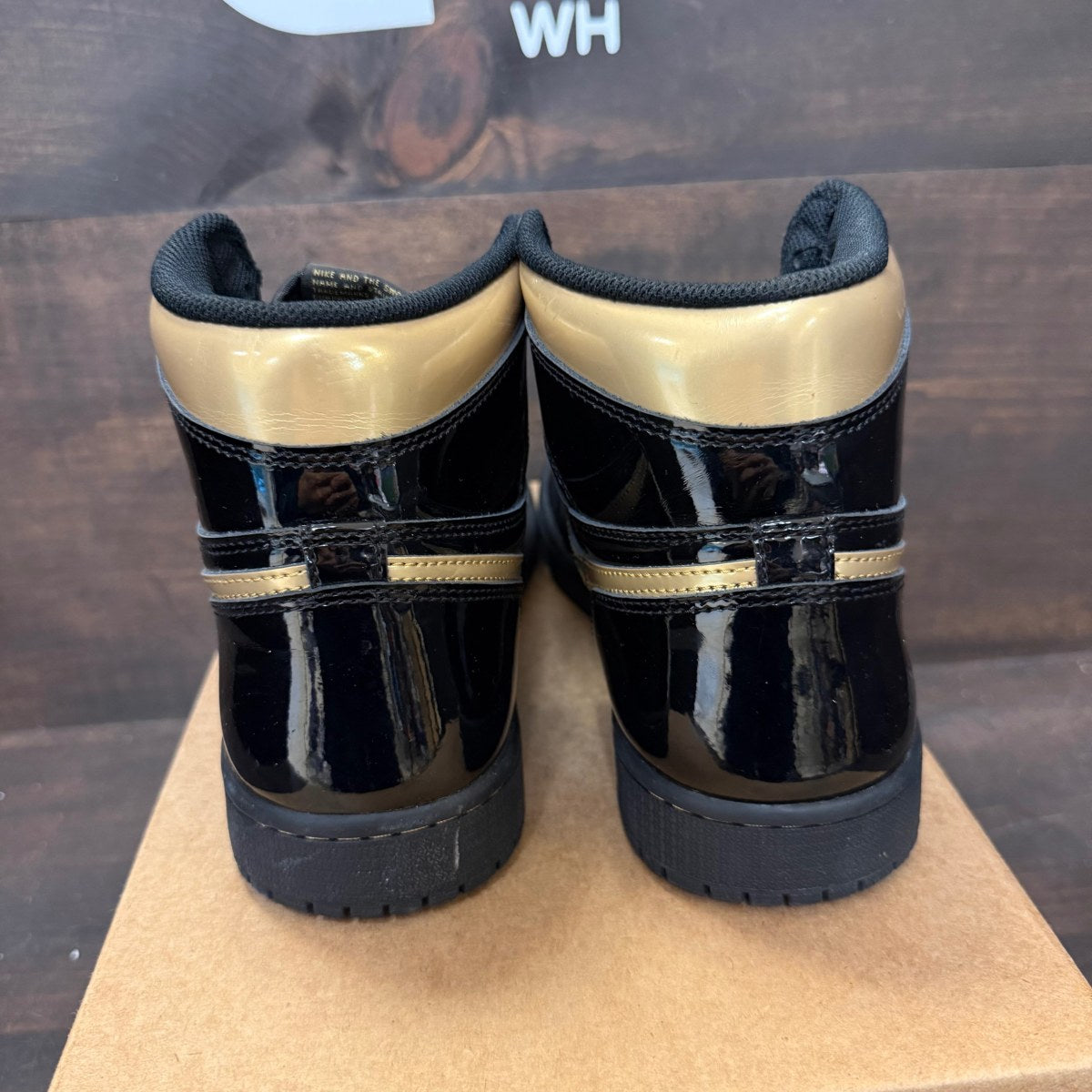 Jordan 1 Retro High Black Metallic Gold (2020) Size 9.5 (Pre-Owned) - Image 4