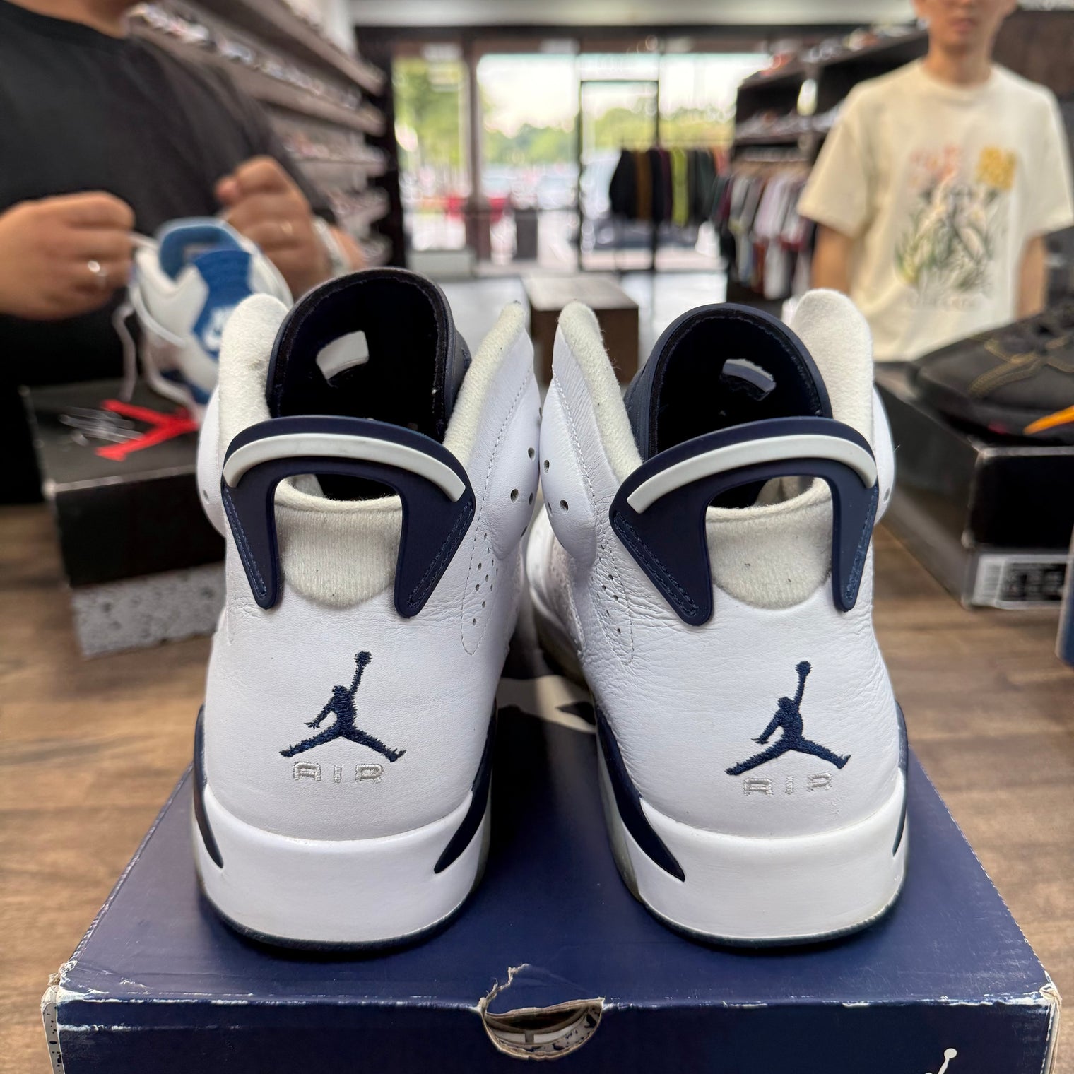Jordan 6 Midnight Navy (USED)