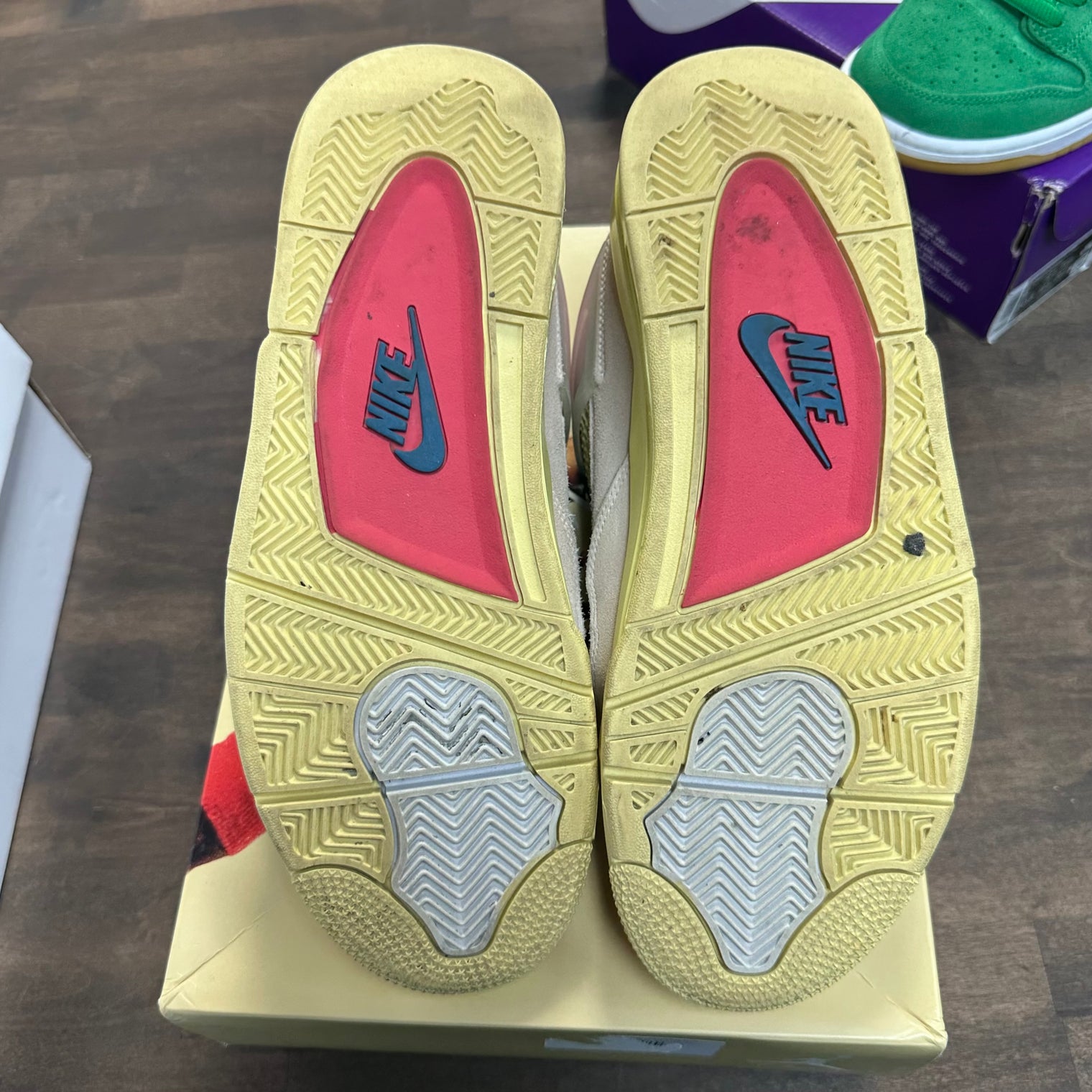 Union LA Guava Jordan 4 SP (USED)