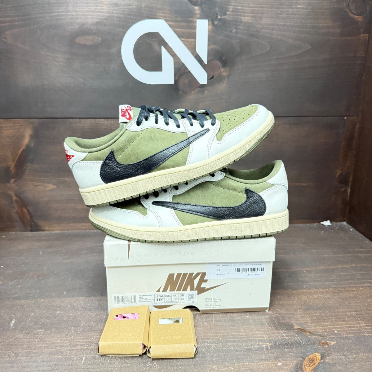 Jordan 1 Retro Low OG SP Travis Scott Medium Olive - Image 1