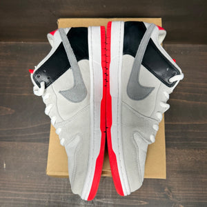 Nike SB Dunk Low Infrared Orange Label - Image 3