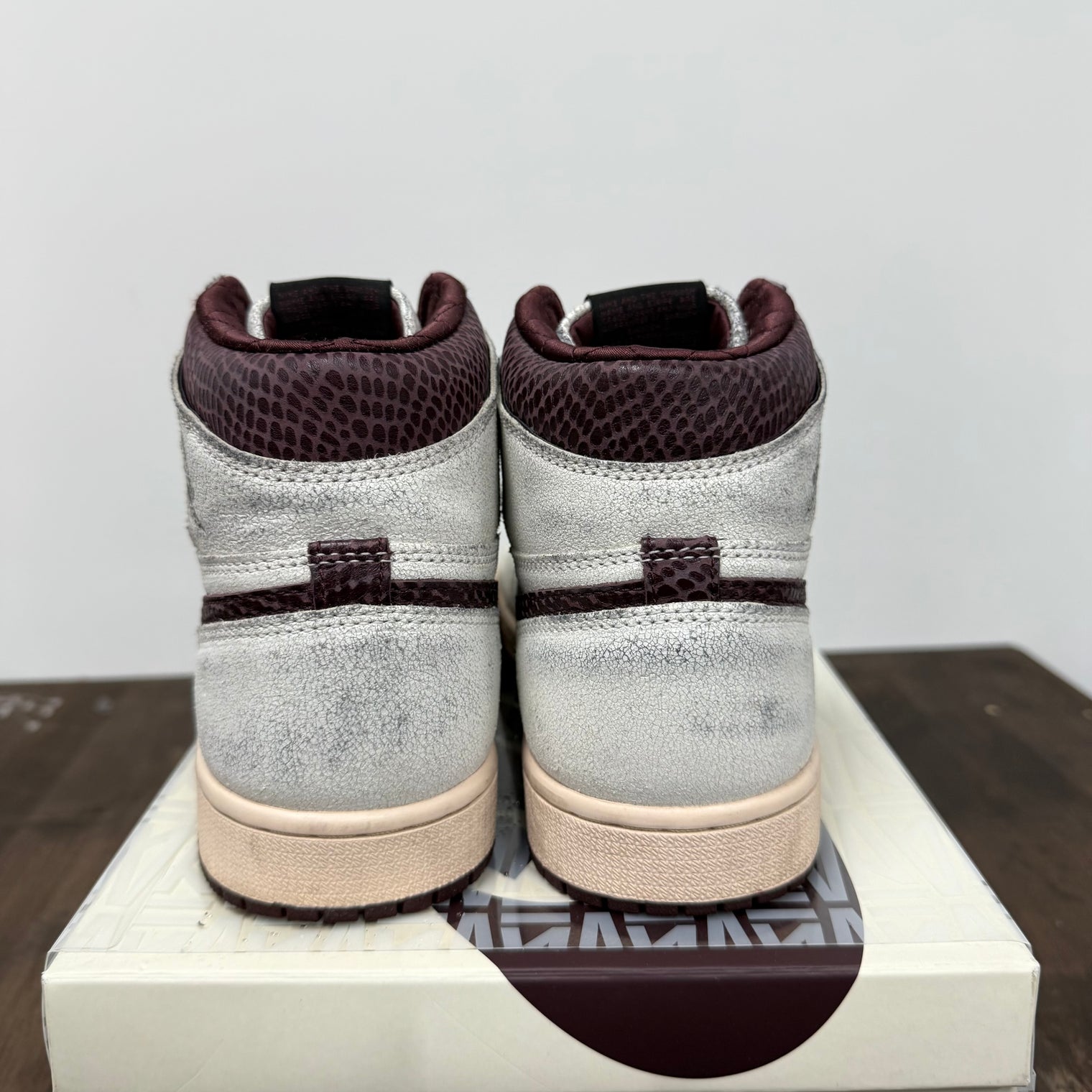 A Ma Maniere Jordan 1 High (USED)