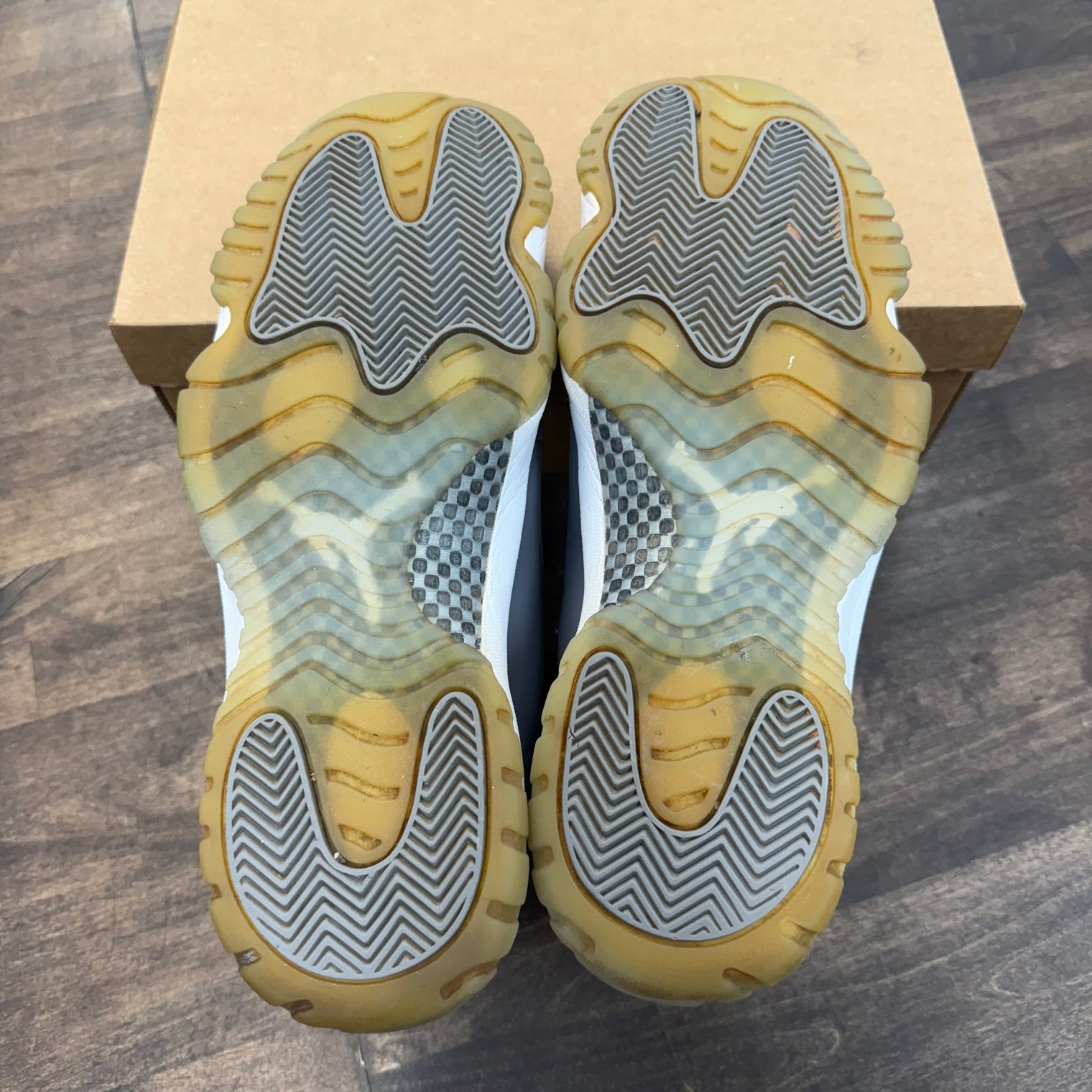Cool Grey Jordan 11 (USED,No Box)