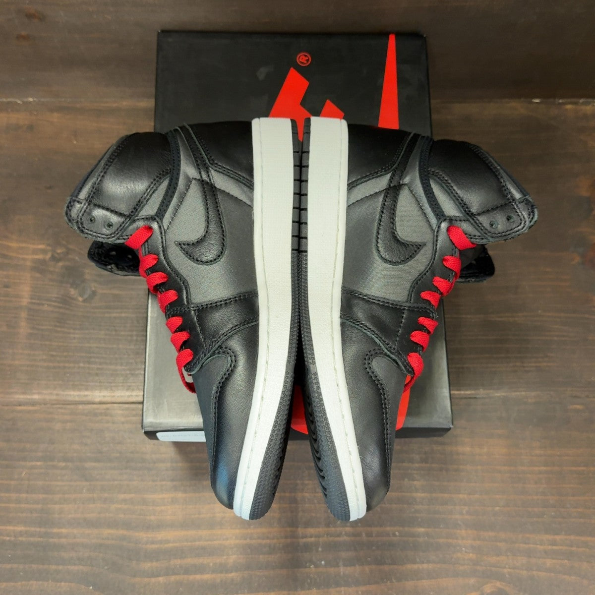 Jordan 1 Retro High Black Satin Gym Red Black (GS) - Image 4
