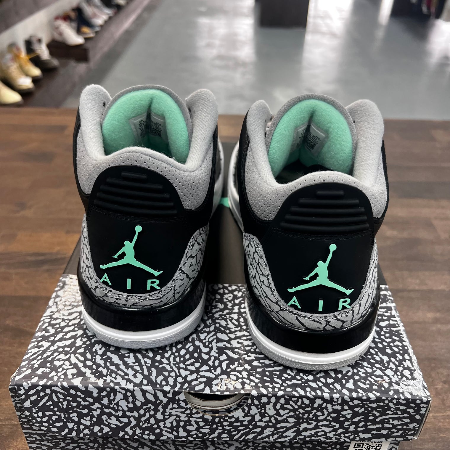Green Glow Jordan 3 (USED)