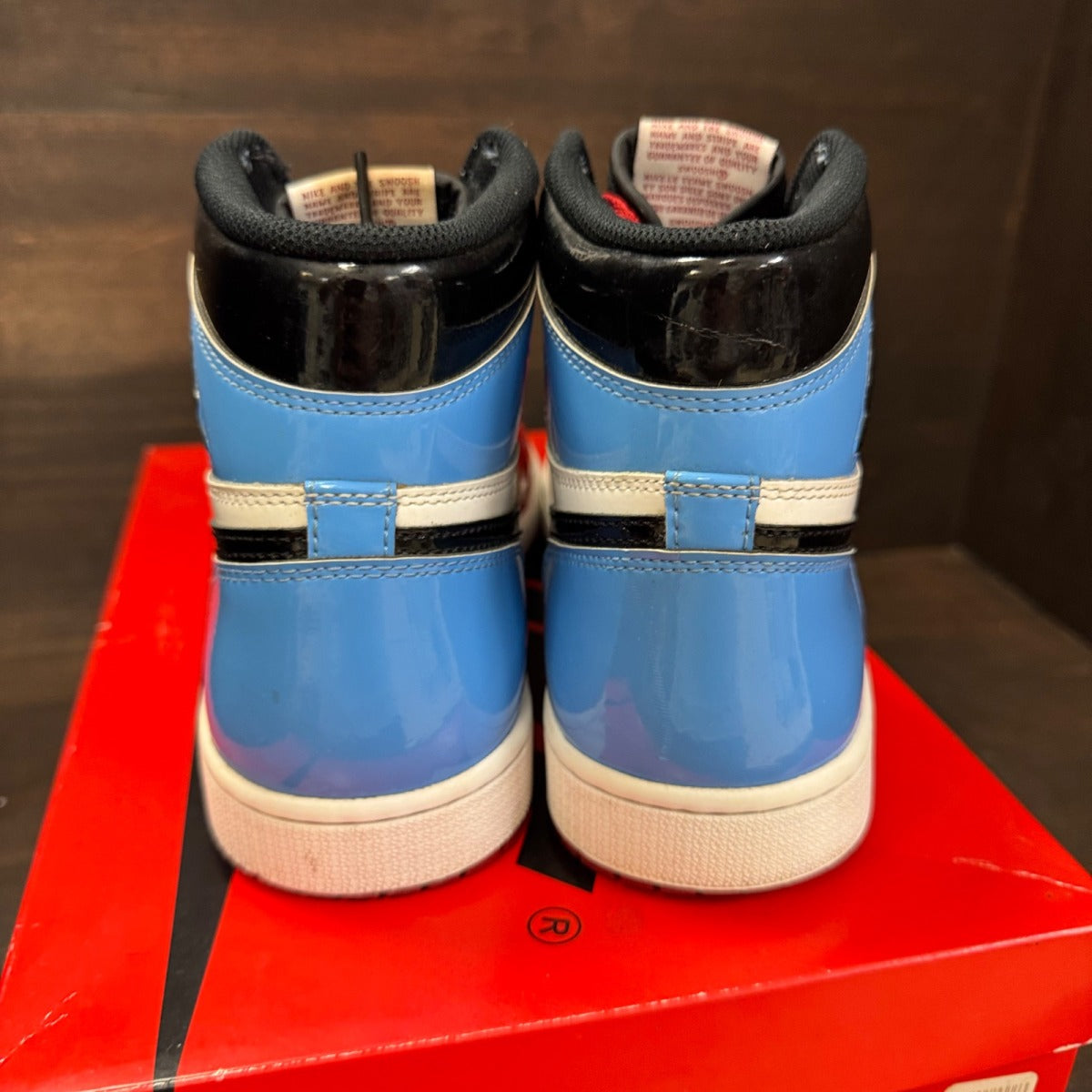 Jordan 1 Retro High Fearless UNC Chicago - Image 5