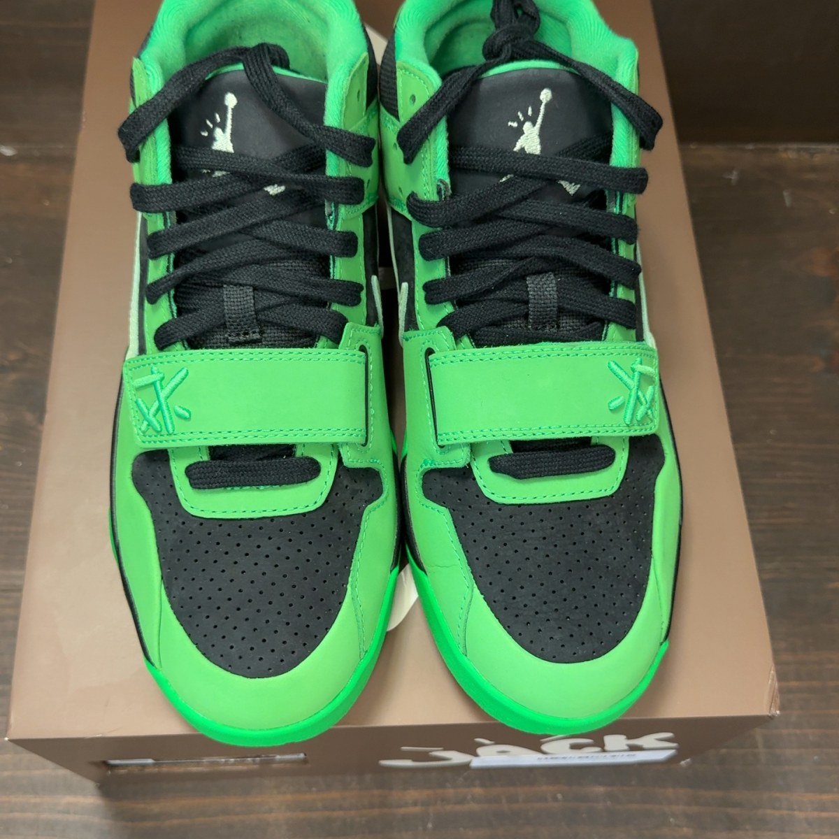 Jordan CJ1 T-Rexx Travis Scott Green Spark - Image 3