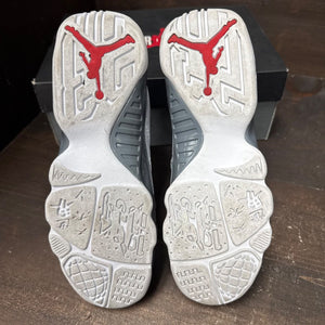 Jordan 9 Retro Fire Red (GS) Size 7Y (Pre-Owned) - box