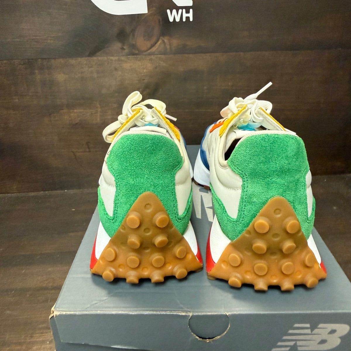 New Balance 327 Multicolor Size 11 (Pre-Owned) - Image 5