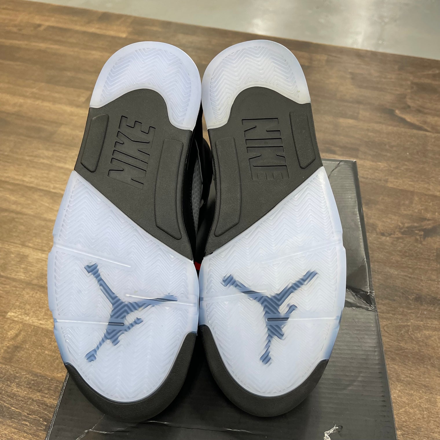 Black Metallic Jordan 5 (2025) (Lightly Worn)